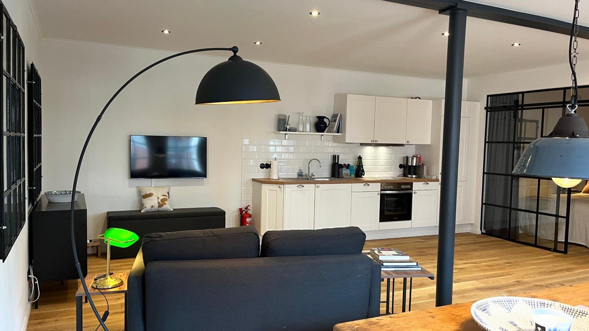 Loftwohnung 2 Simmerdeis An Der Gracht Friedrichstadt Luaran gambar